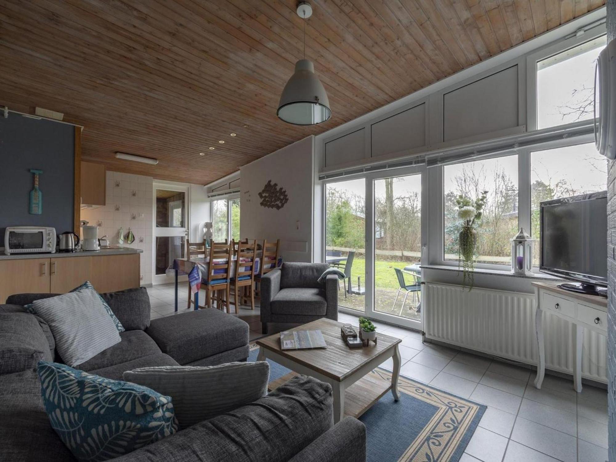 Holiday Home With Fabulous Garden Sint Maartensvlotbrug 外观 照片