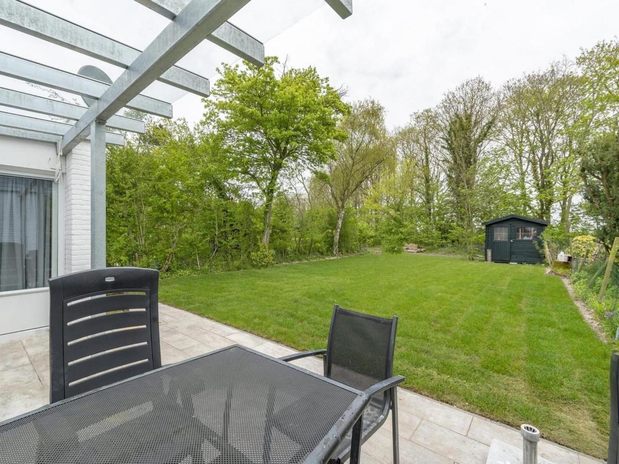 Holiday Home With Fabulous Garden Sint Maartensvlotbrug 外观 照片